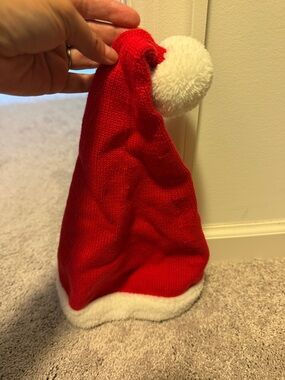 Hanna Andersson Red and White Pom Santa Hat